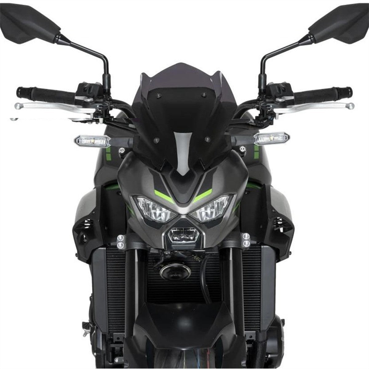Cúpula deportiva ahumada montada en una Kawasaki Z900 2025, vista frontal