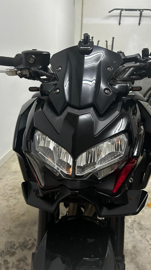 Kawasaki Z900 de un cliente con piezas de Z900 Build
